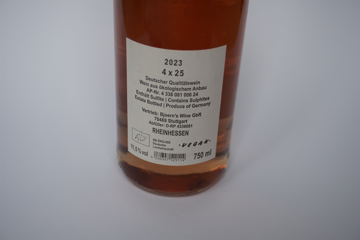 VHY! - Pink Bjrn, Wein